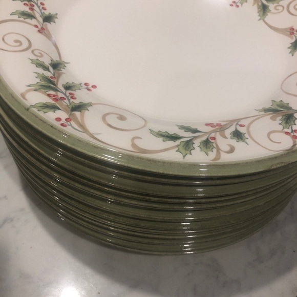 Lenox Other - Lenox Holly Filigree Dinner plate